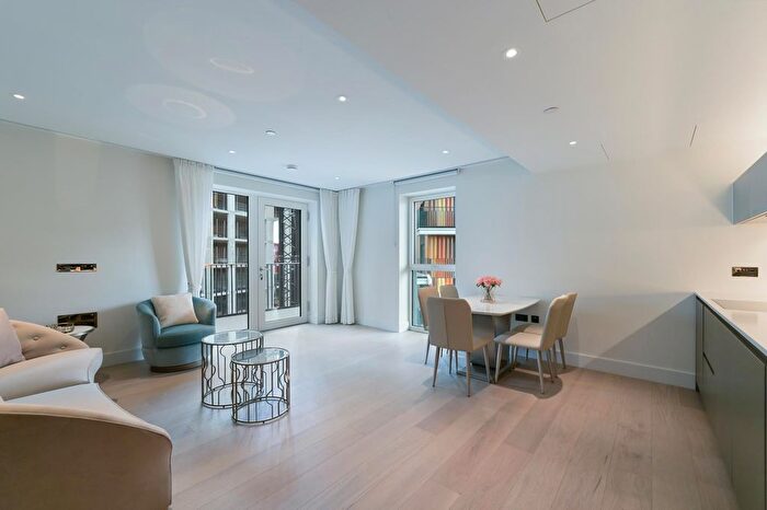 2 Bedroom Flat To Rent In Cassini Apartments, White City Living, London, W12