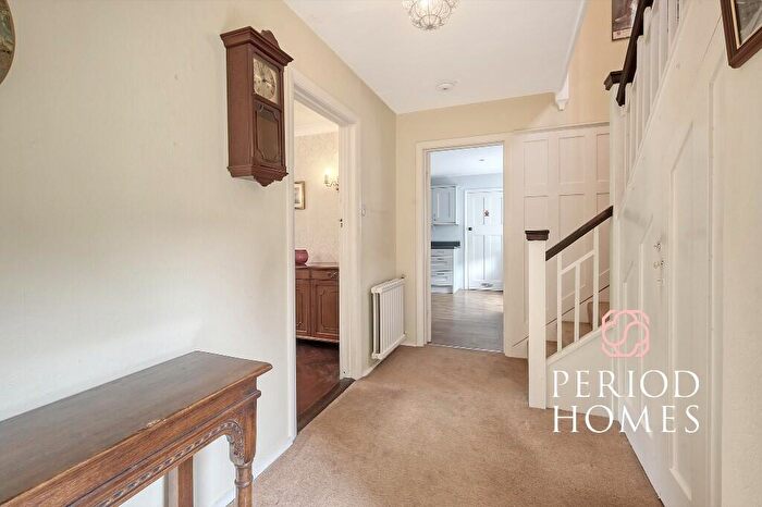 4 Bedroom Detached House For Sale In Post Office Road, Ingatestone, CM4