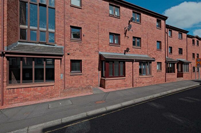2 Bedroom Apartment To Rent In Saffronhall Lane, Hamilton, ML3