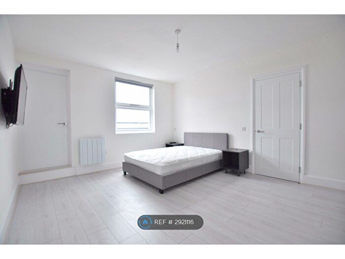 2 Bedroom Flat To Rent In Southgate St, Gloucester, GL1
