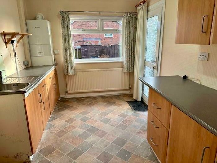2 Bedroom Bungalow For Sale In Regent Road, Burton Latimer, Kettering, NN15