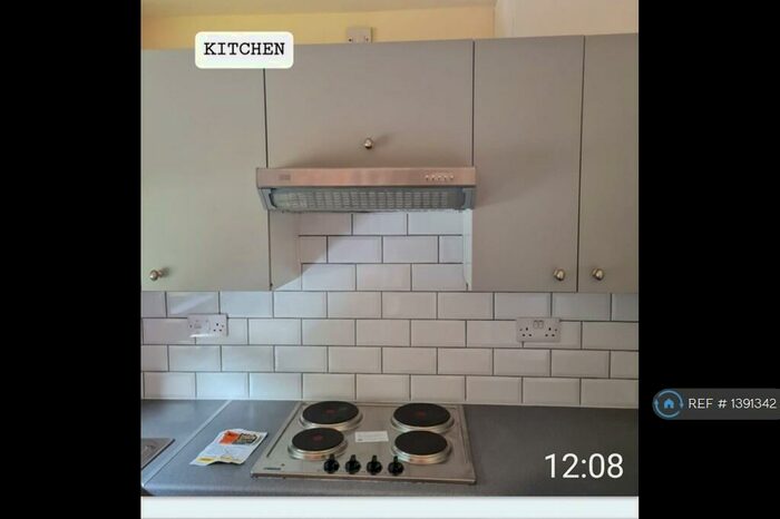 2 Bedroom Terraced House To Rent In Old Bowling Green, Alford, LN13