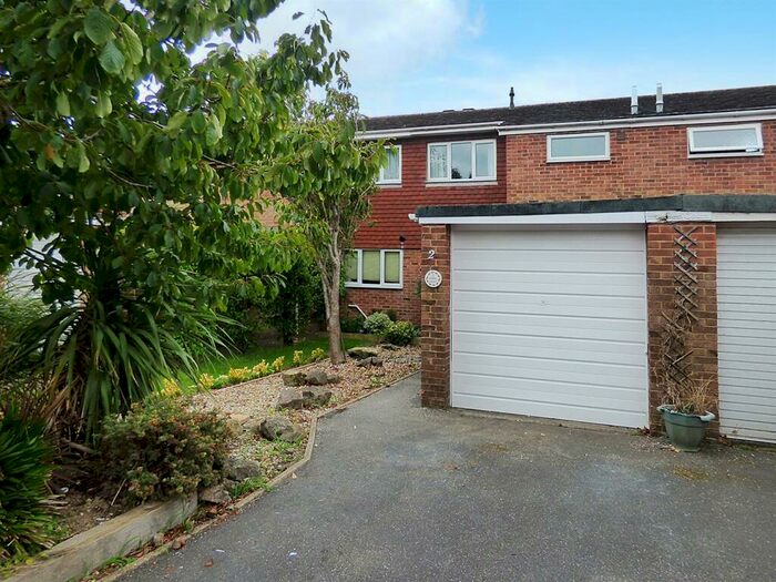 3 Bedroom Terraced House To Rent In Manor Road, East Preston, BN16