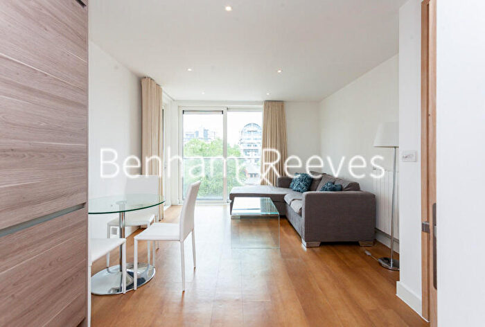 2 Bedroom Apartment To Rent In Seafarer Way, Surrey Quays, SE16