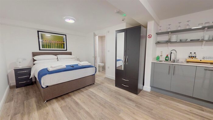 1 Bedroom Flat To Rent In A Market Square, Deans Court, Bicester, OX26