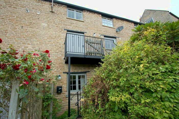 1 Bedroom Apartment To Rent In South Road, Oundle, Peterborough, PE8