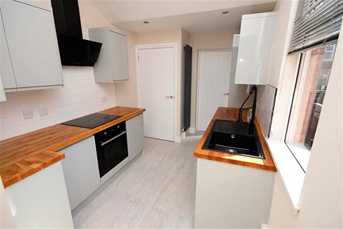 3 Bedroom Flat To Rent In Mowbray Road, South Shields, NE33