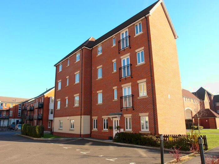 1 Bedroom Flat To Rent In Suffolk Court Hevingham Drive, Chadwell Heath, Romford, RM6