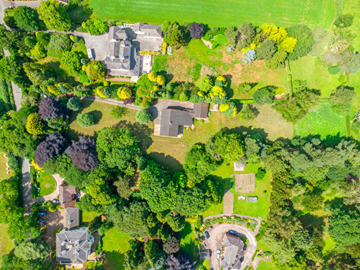 3 Bedroom Detached House For Sale In The Common Quarndon Derby, Derbyshire, DE22