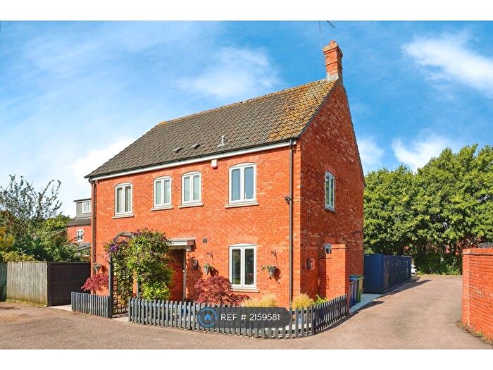 4 Bedroom Detached House To Rent In Hawkmoth Close, Walton Cardiff, Tewkesbury, GL20