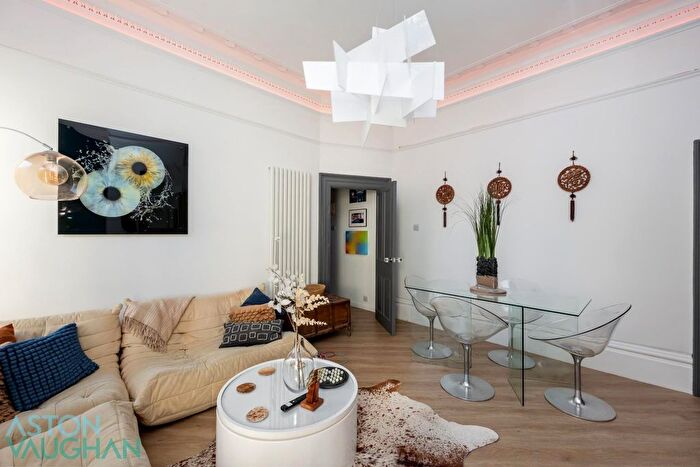 2 Bedroom Flat For Sale In Cavendish Place, Brighton, BN1