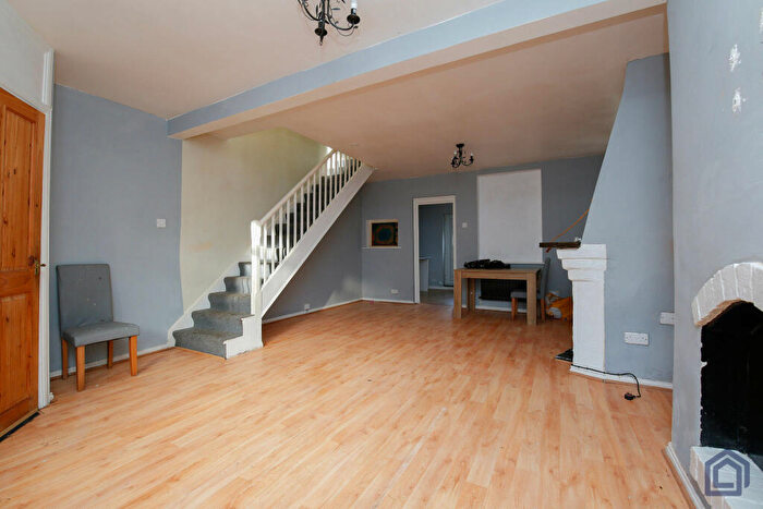 3 Bedroom End Of Terrace House For Sale In Queen Street, Chester-le-Street, DH2