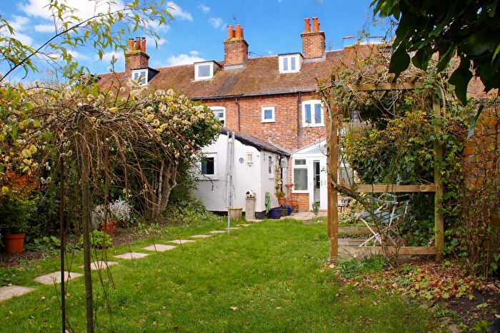 3 Bedroom Town House For Sale In Station Road, Wallingford, OX10