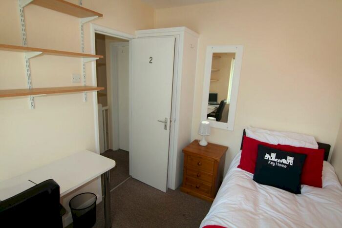 5 Bedroom Terraced House To Rent In Kingsland Avenue, Kingsthorpe, NN2