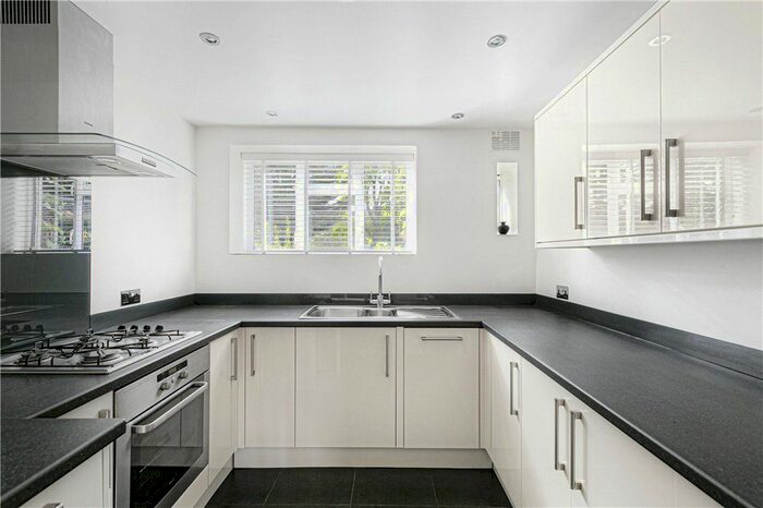 2 Bedroom Flat To Rent In Southfield Road, Chiswick, London, W4