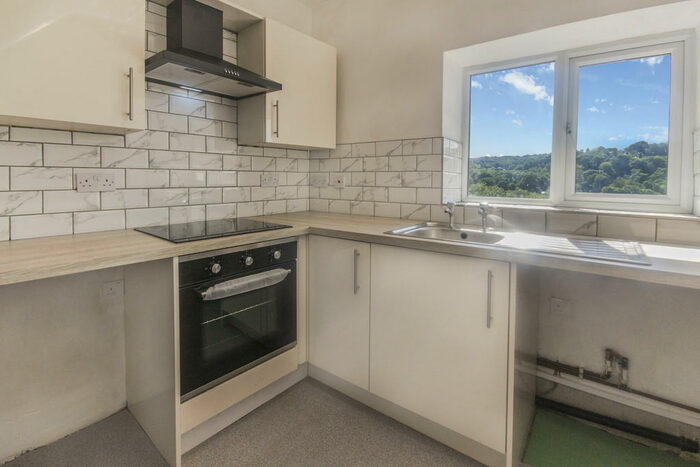 2 Bedroom Terraced House To Rent In Dodds Royd, Berry Brow, HD4
