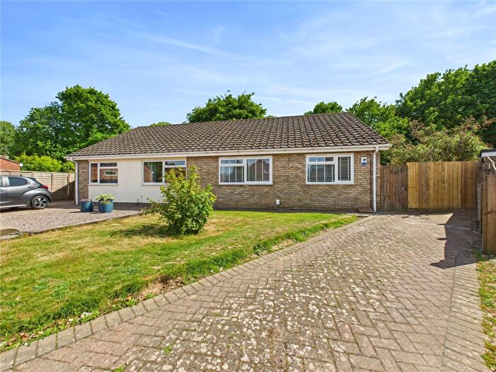2 Bedroom Bungalow For Sale In Alan Way, Colchester, Essex, CO3