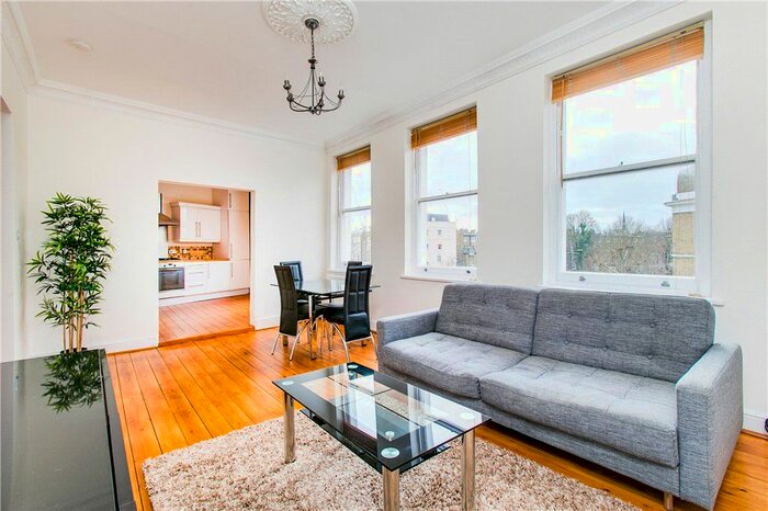 2 Bedroom Flat To Rent In Cromwell Crescent, Earls Court, London, SW5