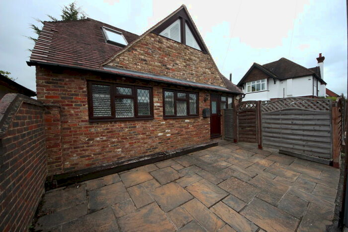 2 Bedroom Detached House To Rent In Parkhurst Road, Guildford, GU2