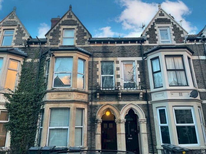 1 Bedroom Flat To Rent In Connaught Road, Cardiff, CF24