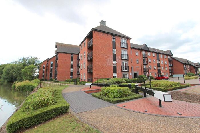 2 Bedroom Flat To Rent In East Dock, The Wharf, LU7