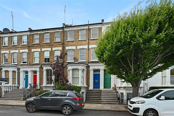 2 Bedroom Flat To Rent In Minford Gardens, Brook Green, London, W14