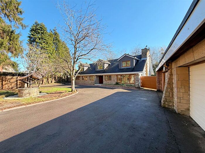 6 Bedroom Detached House For Sale In The Glebe, Bothwell, Glasgow, G71