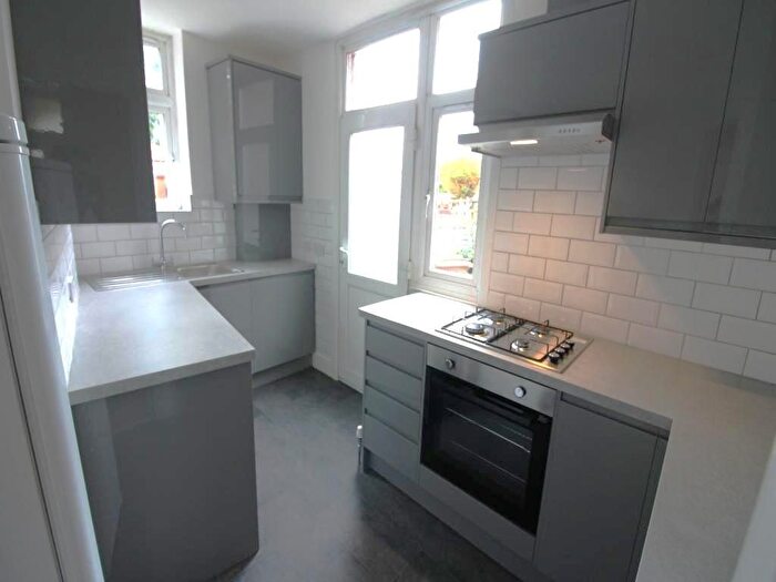 2 Bedroom Maisonette To Rent In Myddelton Close, Enfield, EN1