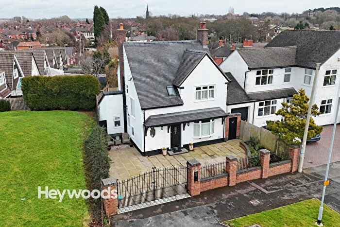 3 Bedroom Detached House For Sale In Wayfield Grove, Hartshill, Stoke-on-Trent, ST4