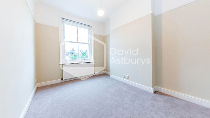 2 Bedroom Apartment To Rent In Warner Road, Crouch End, London, N8