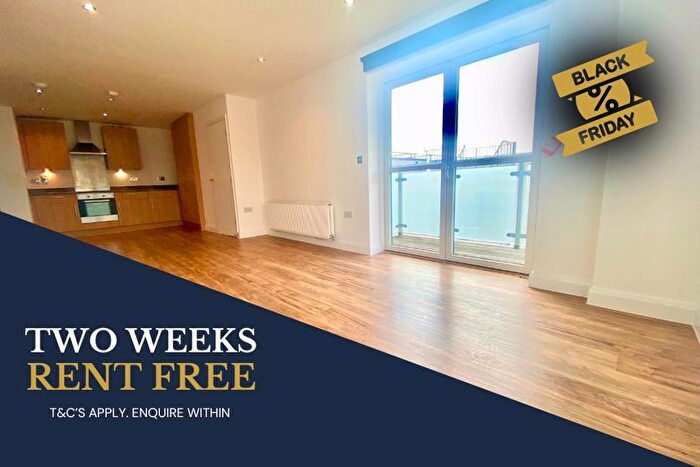 3 Bedroom Flat To Rent In Bournemouth Road, Peckham, SE15