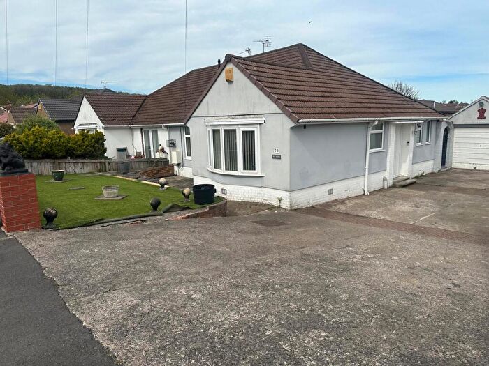2 Bedroom Semi-Detached Bungalow For Sale In Pencoedtre Road, Barry, CF63