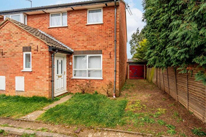 3 Bedroom Semi Detached House To Rent In Medeswell, Hemsby, NR29