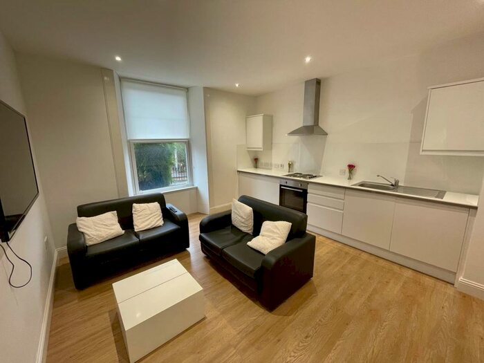 1 Bedroom Flat To Rent In Union Place, Dundee, DD2