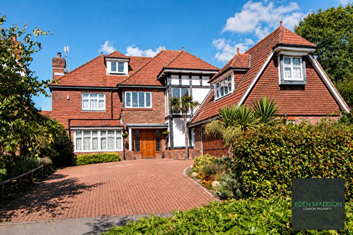 7 Bedroom Detached House For Sale In Julius Caesar Way, Stanmore, HA7