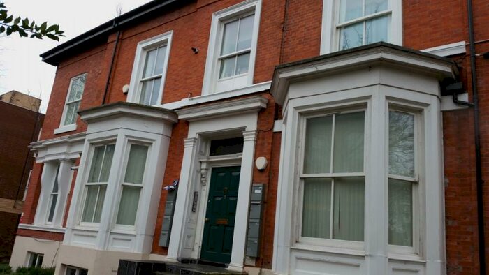 4 Bedroom Apartment To Rent In Wynnstay Grove Manchester, M14