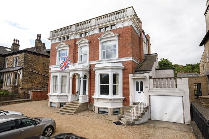3 Bedroom Apartment To Rent In Leeds Road, Harrogate, North Yorkshire, HG2