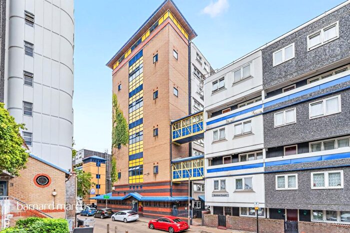 2 Bedroom Apartment For Sale In Francis Chichester Way, London, SW11