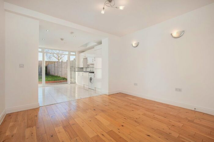 4 Bedroom Terraced House To Rent In All Saints Road, Wimbledon, SW19