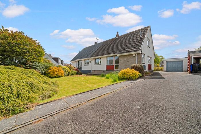 3 Bedroom Semi-Detached Villa For Sale In Deroran Place, Stirling, FK8