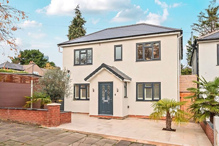 4 Bedroom Semi Detached House For Sale In Brassie Avenue, Acton, London, W3