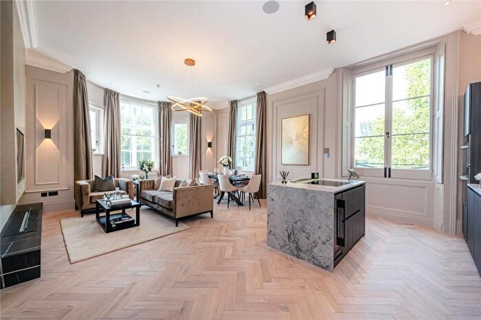 2 Bedroom Flat To Rent In Cleveland Terrace, London, W2