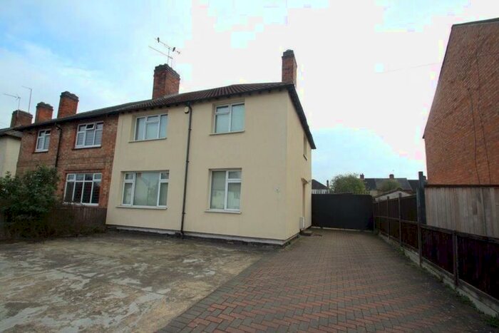 3 Bedroom Semi-Detached House To Rent In Winton Avenue, Leicester, LE3