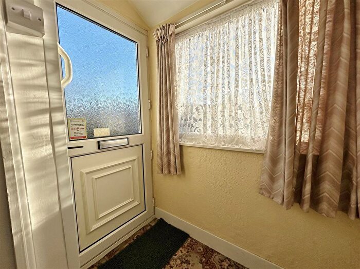 2 Bedroom Semi-Detached House For Sale In Sand Lane, Osgodby, Selby, YO8