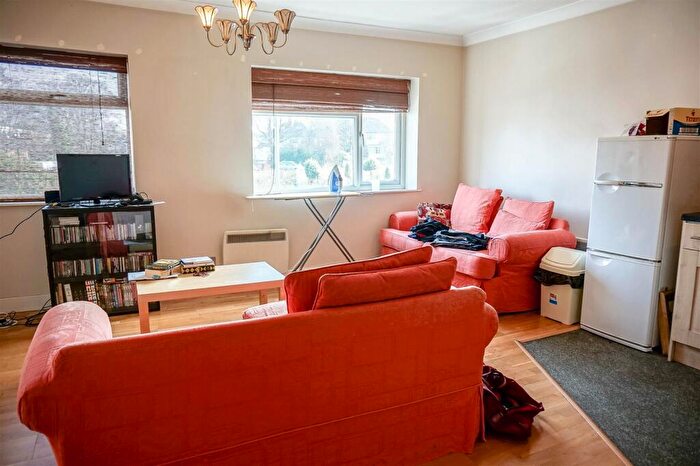 1 Bedroom Apartment To Rent In St Annes Road, Leeds, LS6