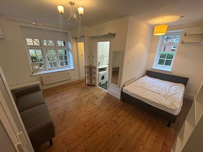 Studio To Rent In Oakeshott Avenue, London, N6