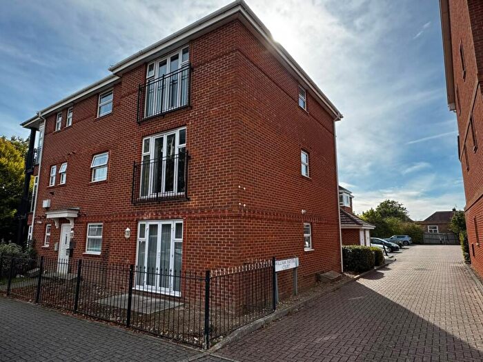 2 Bedroom Flat For Sale In William Panter Court, Eastleigh, SO50