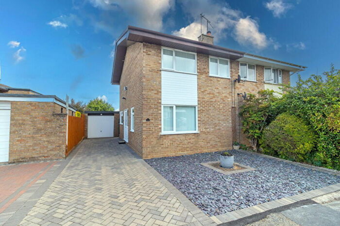 3 Bedroom Semi-Detached House For Sale In Meadow View, Potterspury, Towcester, NN12
