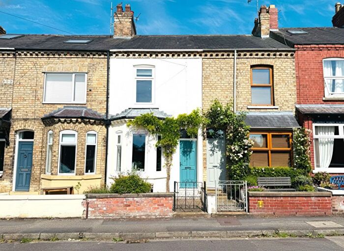 2 Bedroom Terraced House For Sale In Albemarle Road, York, YO23
