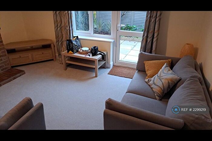 2 Bedroom Maisonette To Rent In Penrith Road, Basingstoke, RG21